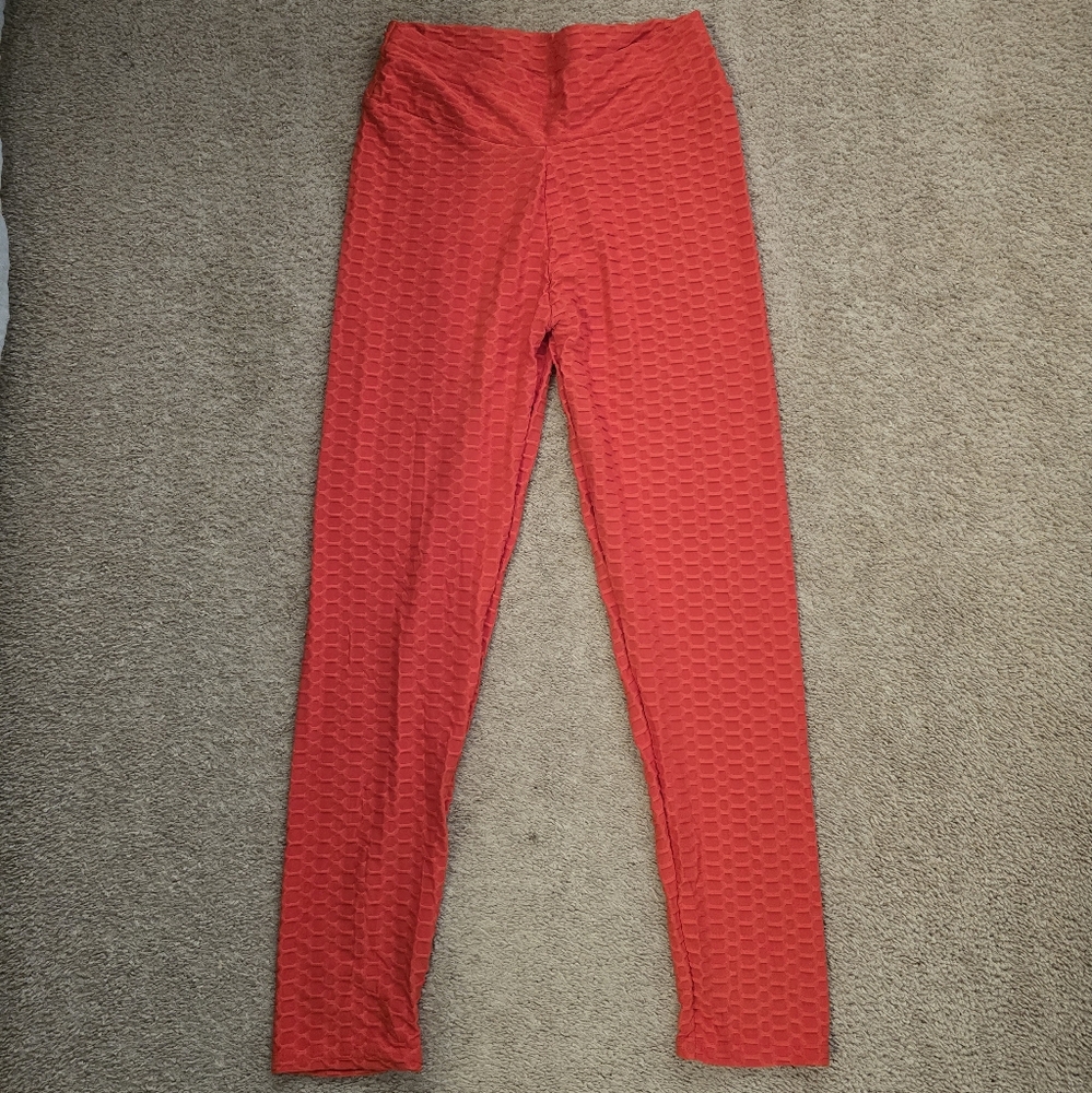 Red Textured Leggings